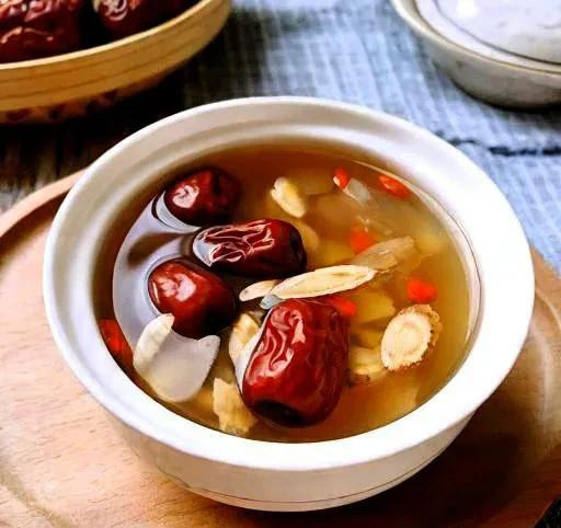 黄芪红枣水.jpg